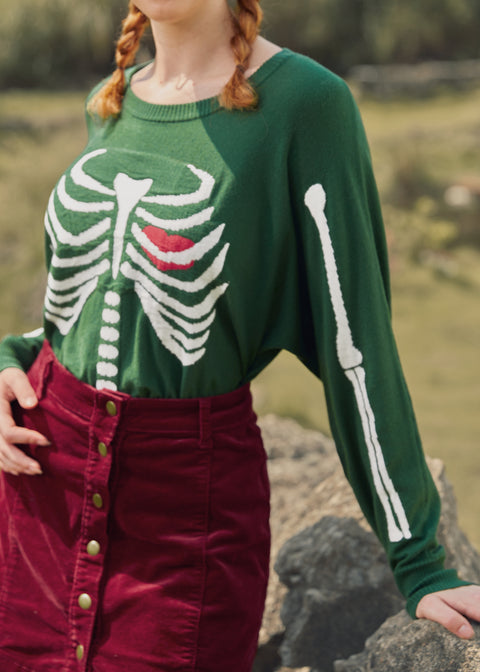 📌PRESALE The Love Remains Pullover Sweater