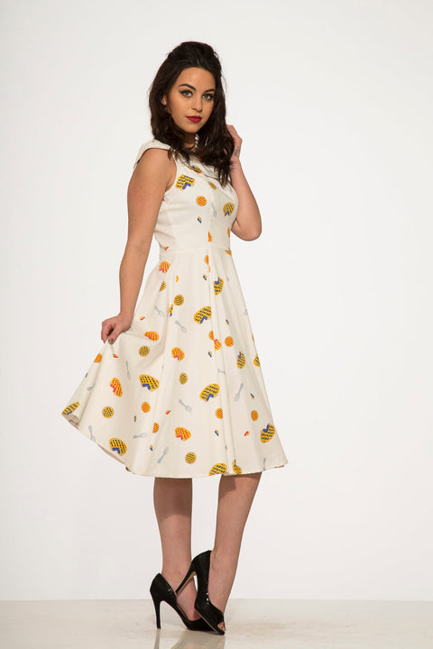 Pie Dress in Off White