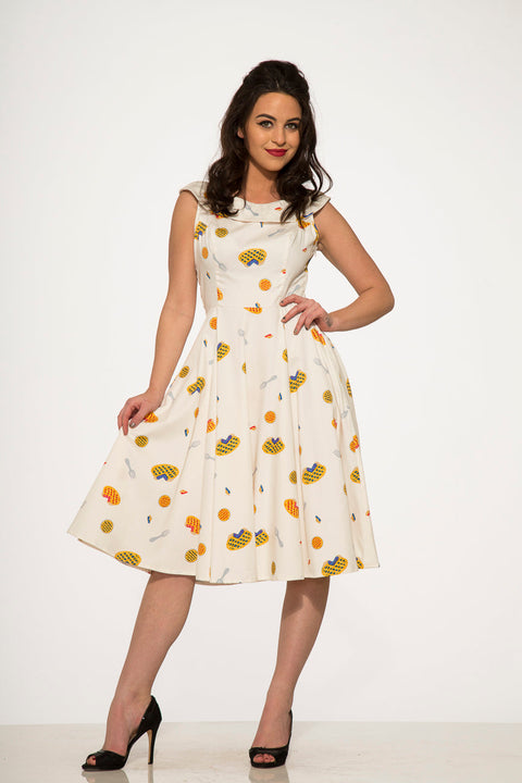 Pie Dress in Off White