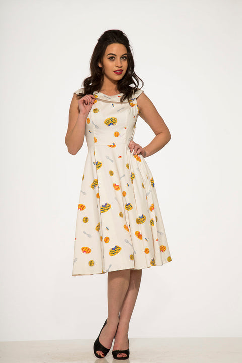 Pie Dress in Off White