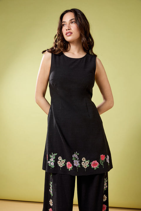 Fleur Embroidered Shift Dress