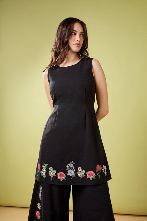 Fleur Embroidered Shift Dress