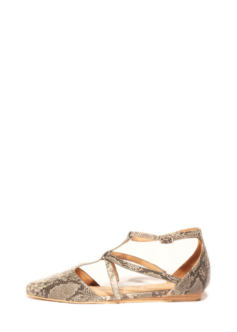 Gadget Multi-Strap Flats