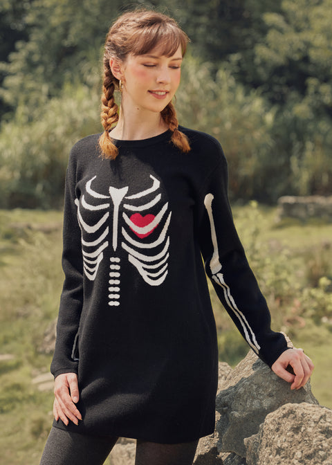📌PRESALE The Love Remains Sweater Dress