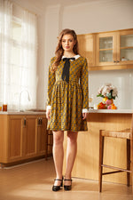 Nifty Fifties Flare Collar Dress