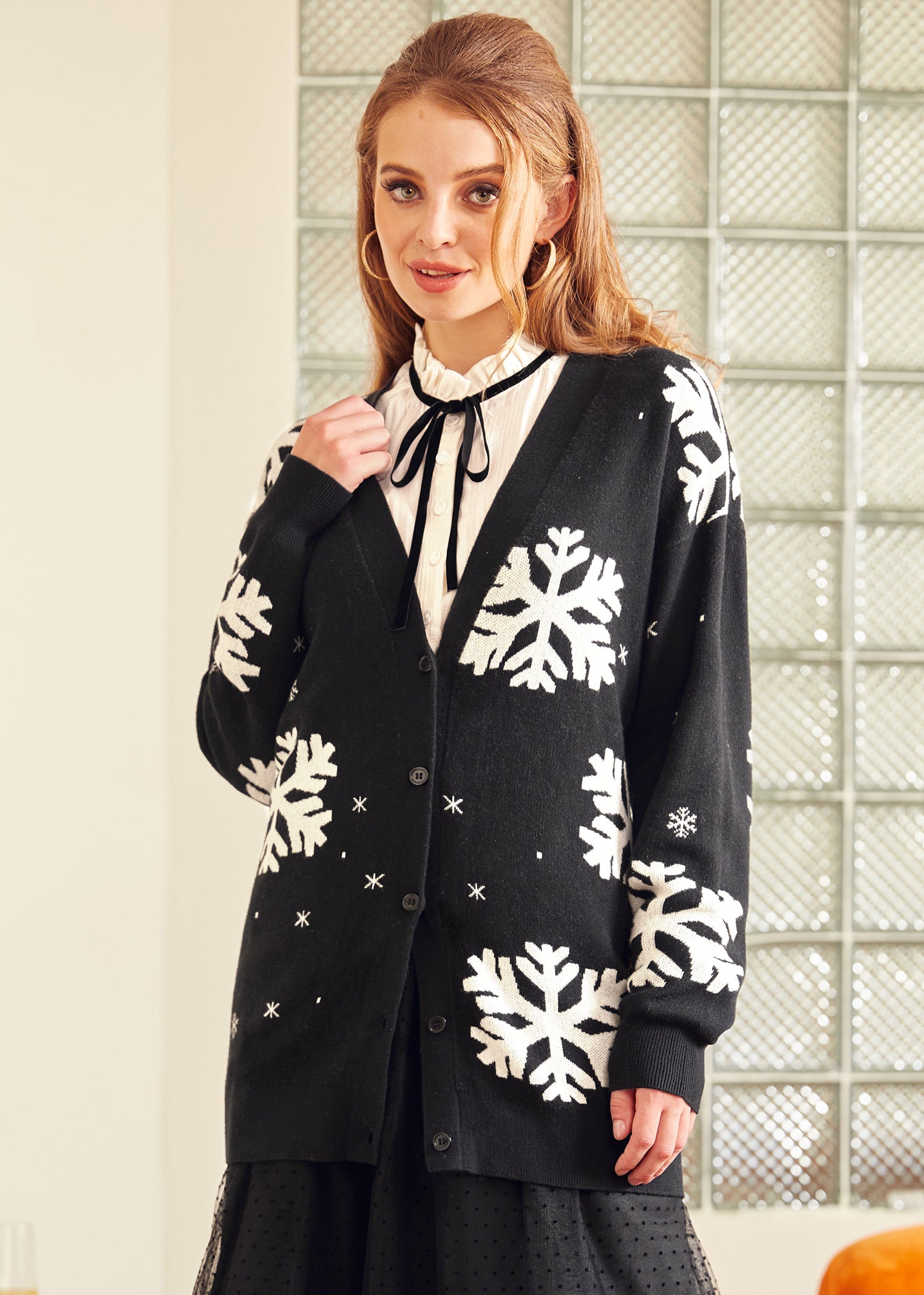 Mod Sweater Whispers of Winter Snowflake Cardigan – ModCloth
