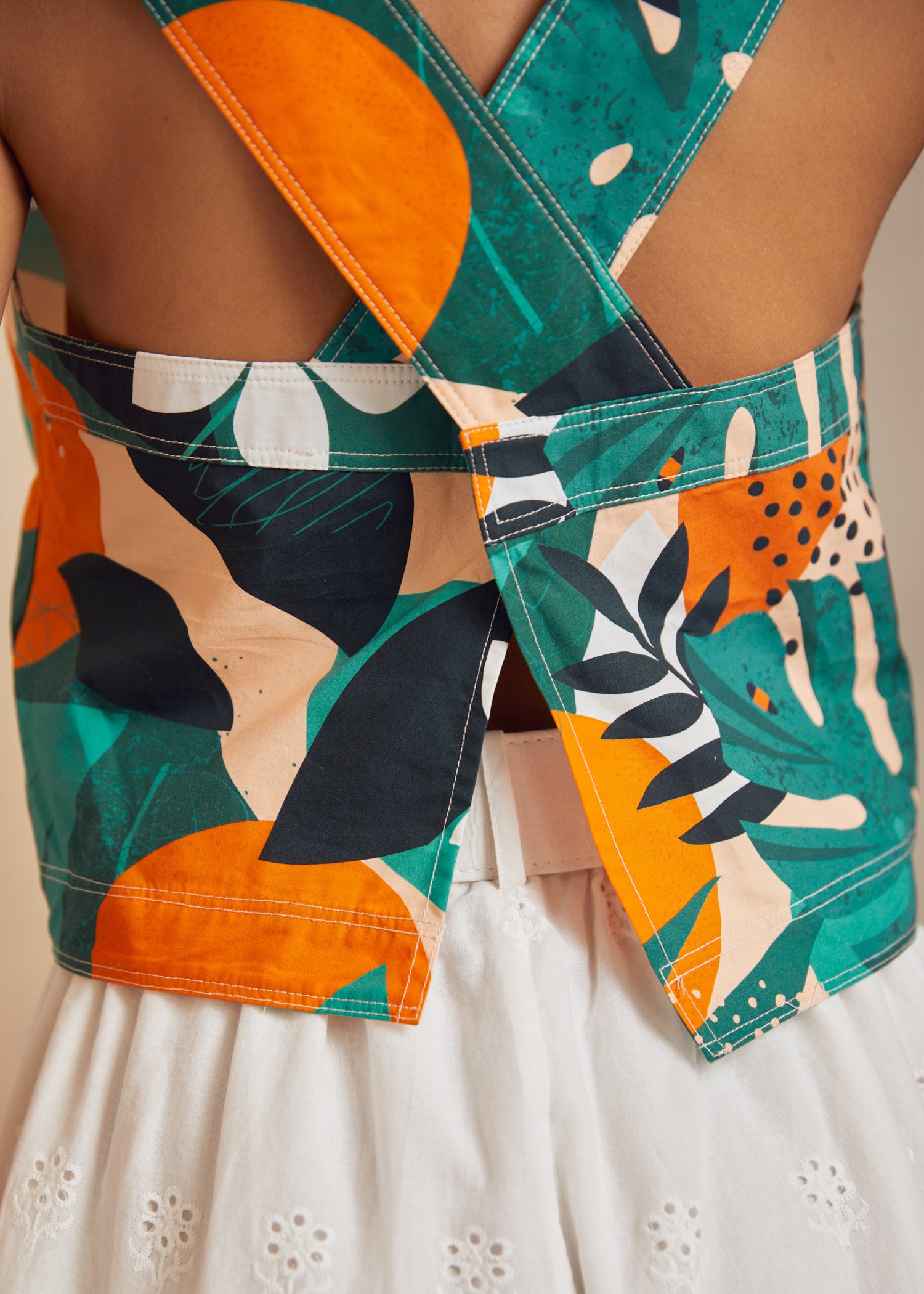The Breezy Backdrop Top (Final Sale)