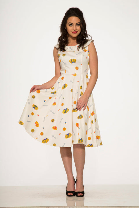 Pie Dress in Off White