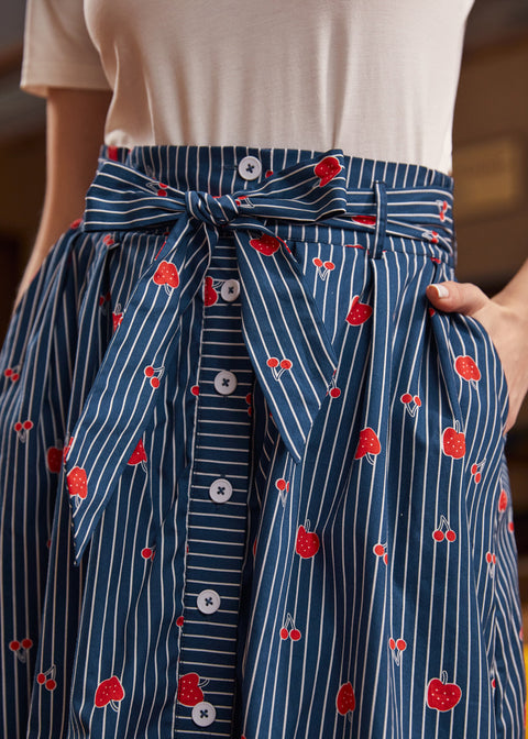 Meet Me at the Market Skirt