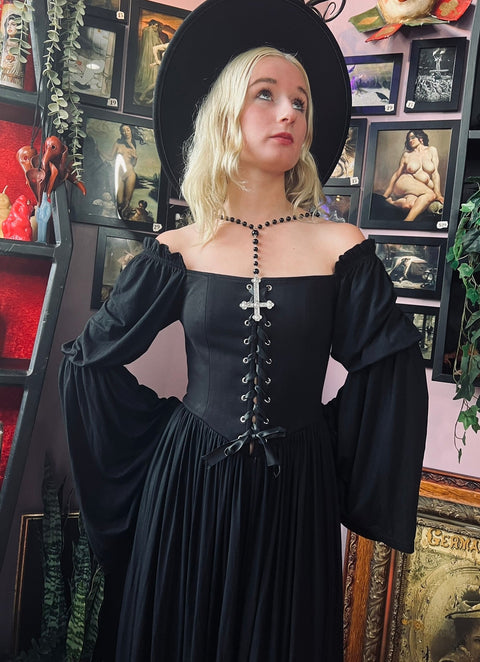 black gothic dress long sleeve Plus Size Black Lace Long Sleeves Gothic Wedding Dress