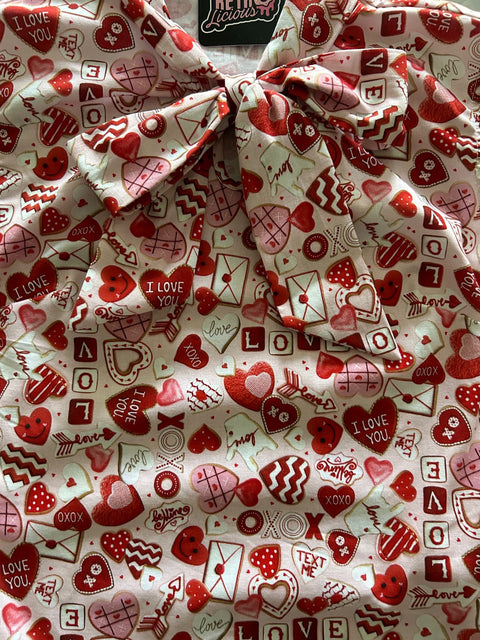 Vintage Style Bow Top in XOXO