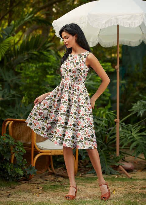 Woodland Vintage Dress in Cream 4X