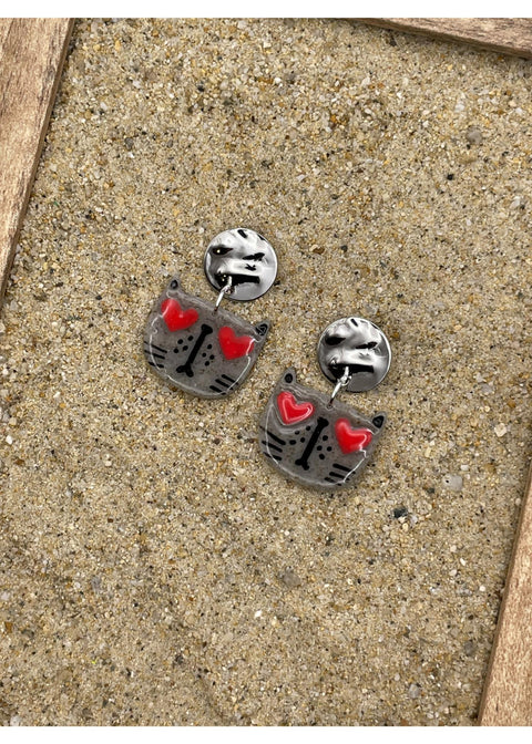 Heart Eyes Cat Face Earrings