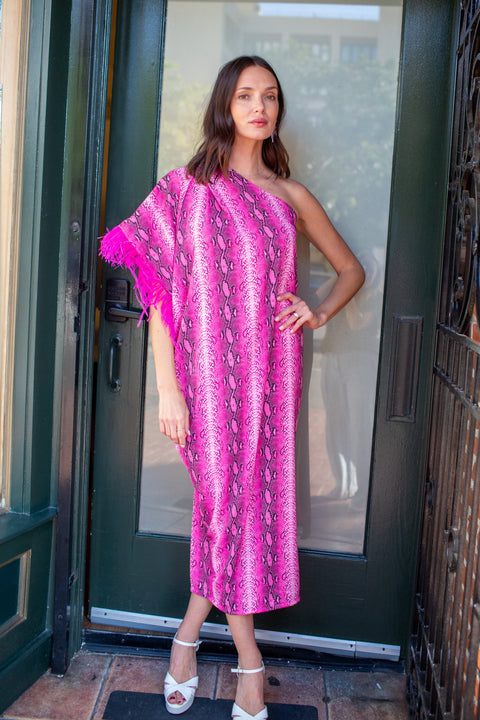Chelziah Caftan in Bubblegum Venom