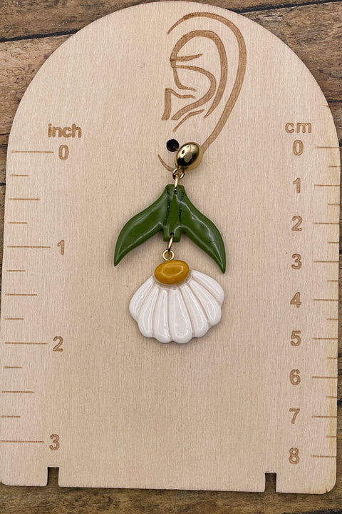 Spring Fling - White Daisy Dangle Earrings: Handmade Polymer Clay