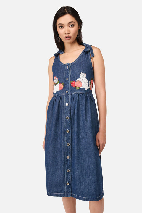 Strawberry Cat Embroidered Pinafore Blue Denim / 12 (AU) Strawberry Cat Embroidered Pinafore Blue Denim / 12 (AU)