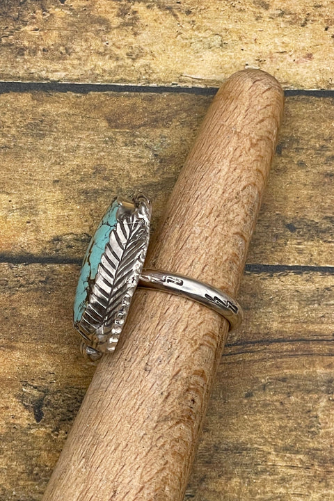 Barbara - Turquoise Oval Ring with Feather Detail