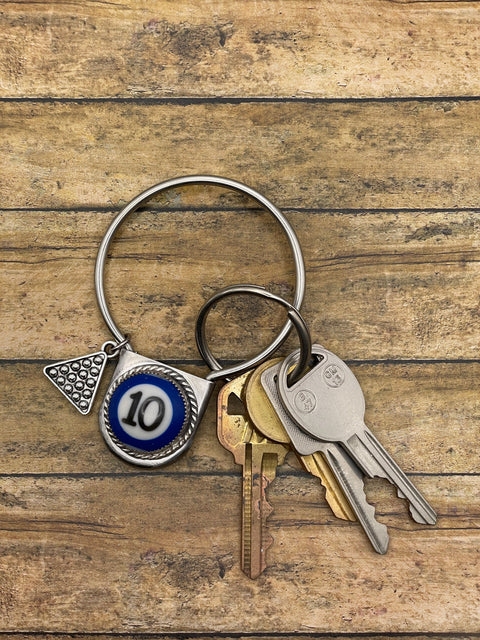 Sammie - Round Keychain with Billiard Ball #10 Detail