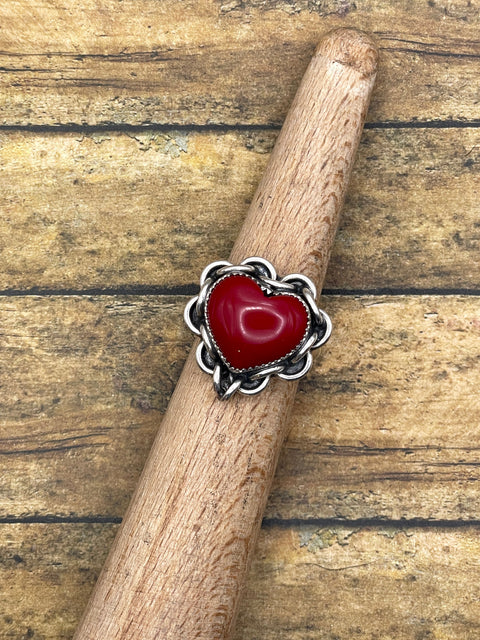 Ray - Red Rosarita Heart Ring with Chain Detail