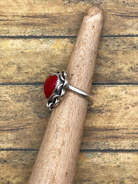 Ray - Red Rosarita Heart Ring with Chain Detail