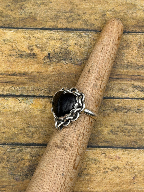 Daliah - Black Onyx Heart Ring with Chain Detail