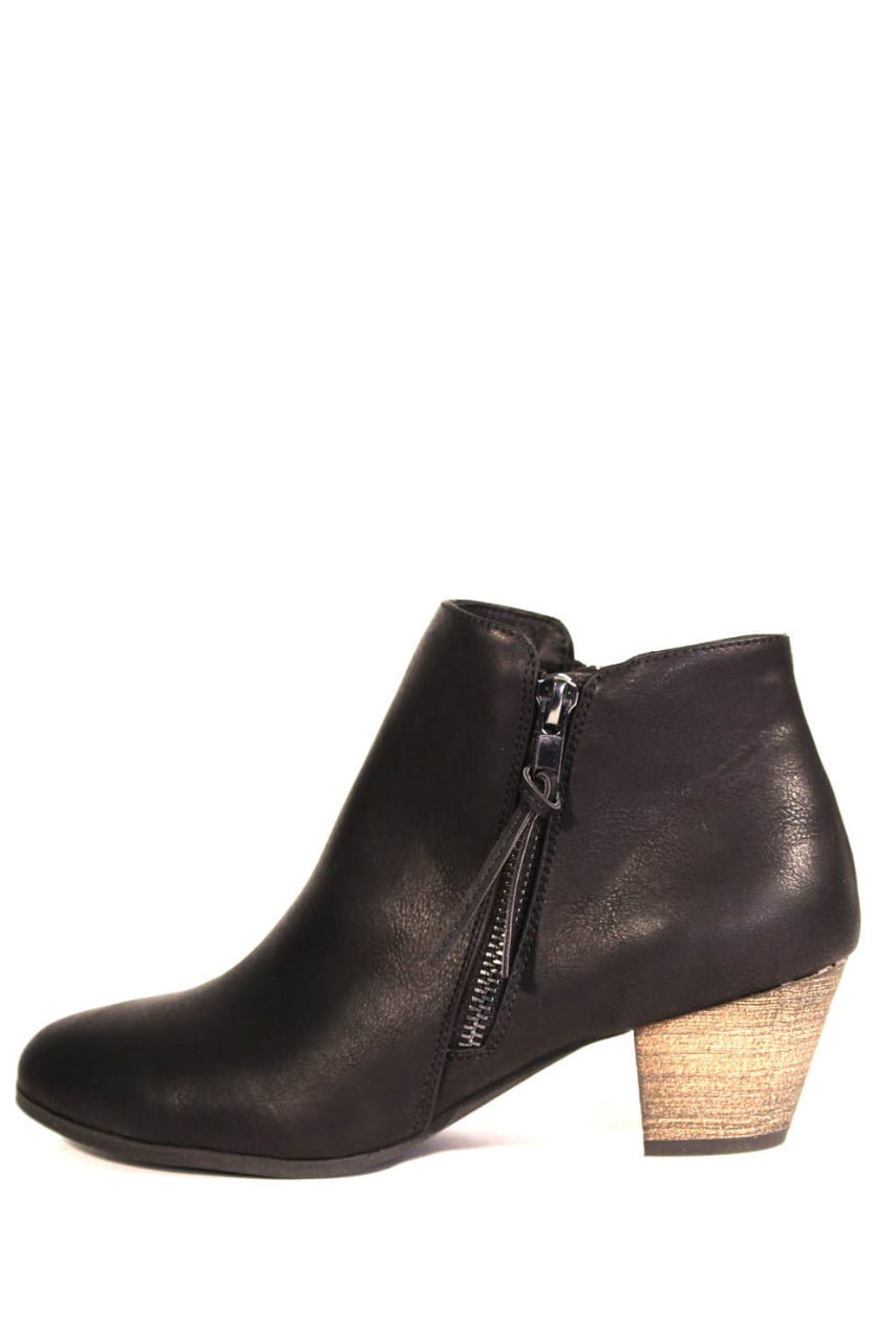 Logan Western Booties