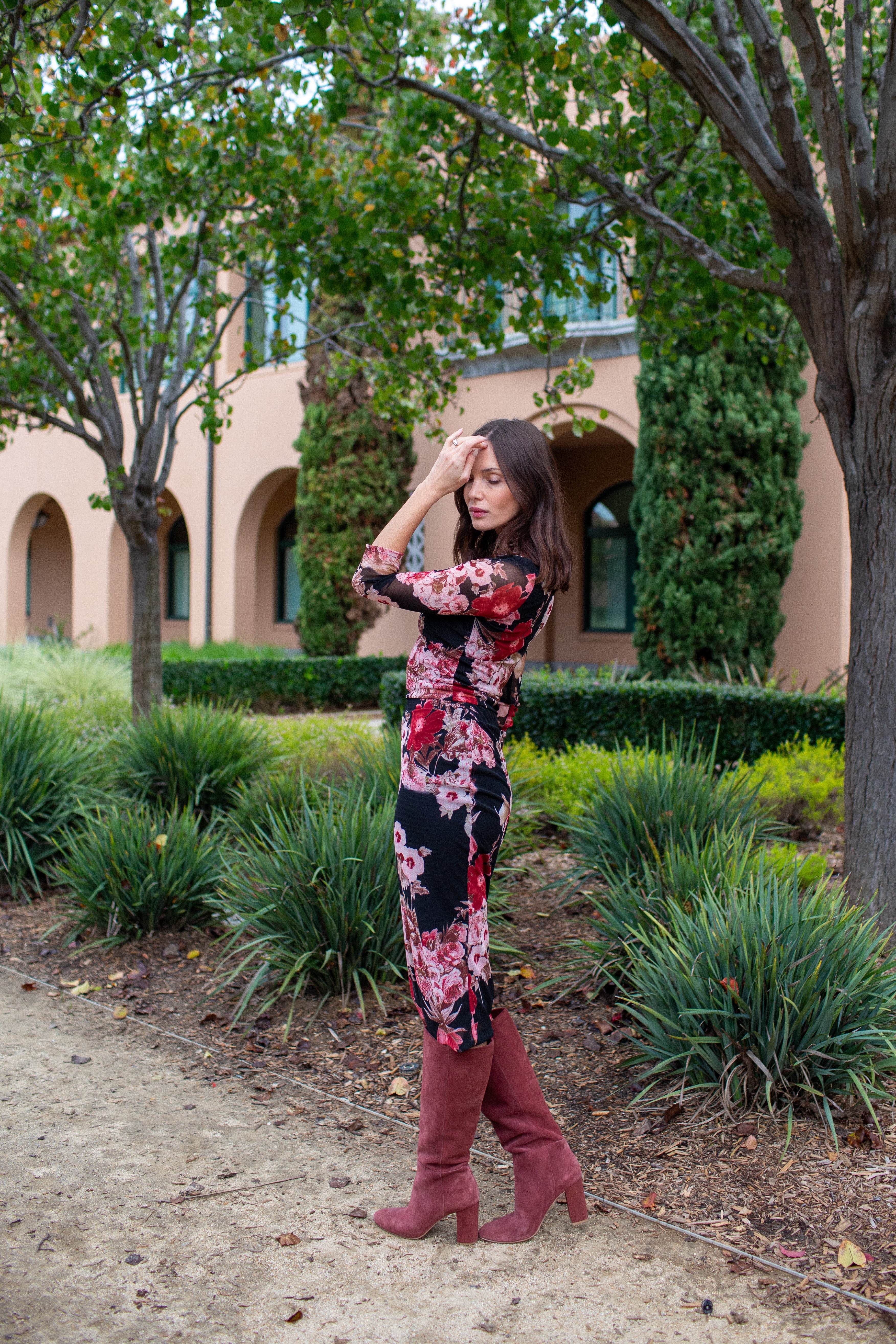 Lucy Pencil Skirt in Sunset Blvd