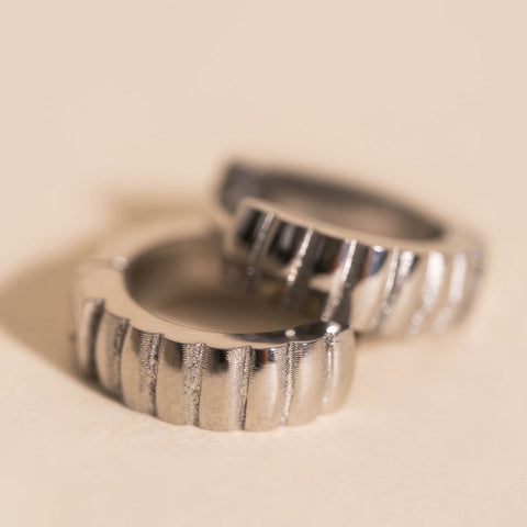 Scalloped Chunky Huggie Hoop Earrings