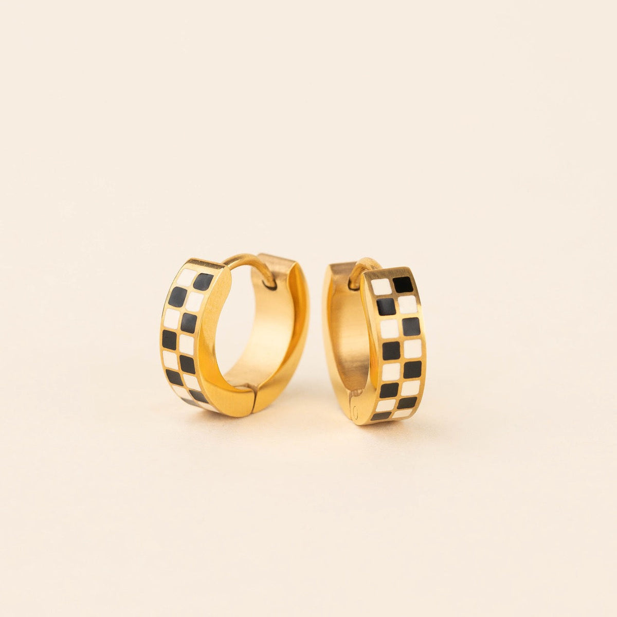 Checkered Chunky Huggie Hoop Earrings - White & Black / Gold