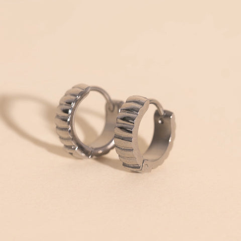 Scalloped Chunky Huggie Hoop Earrings