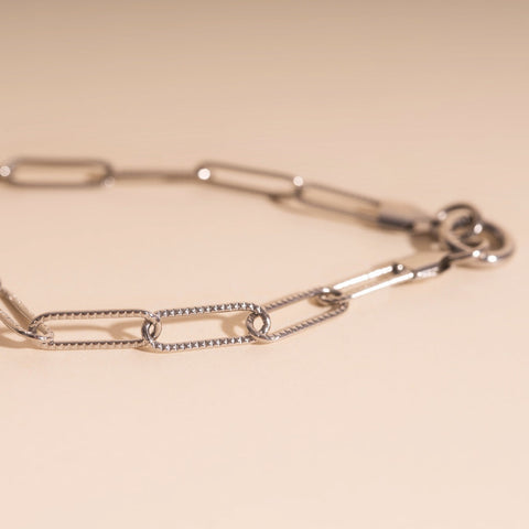 Textured Paperclip Necklace