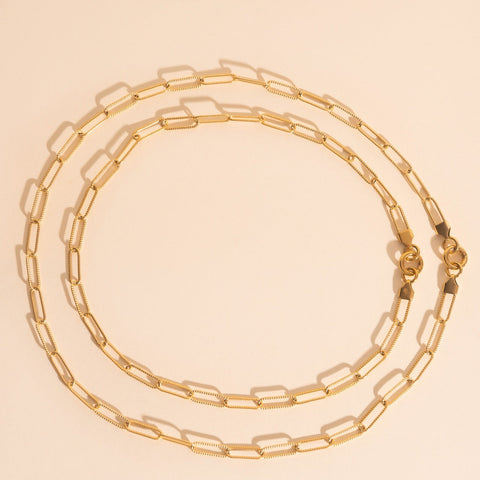 Textured Paperclip Necklace