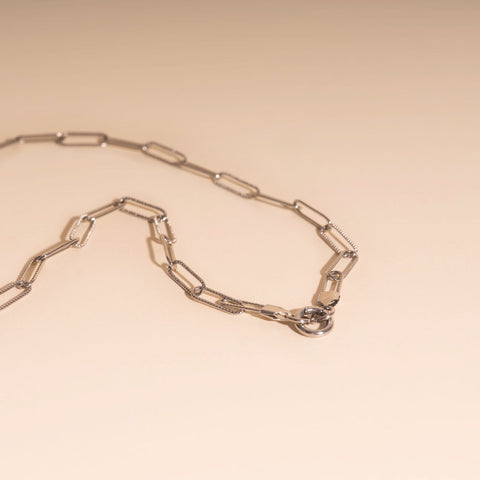 Textured Paperclip Necklace