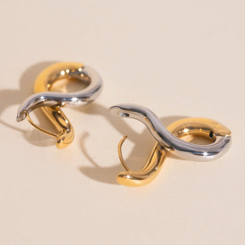 Infinity Chunky Rounded Huggie Hoop