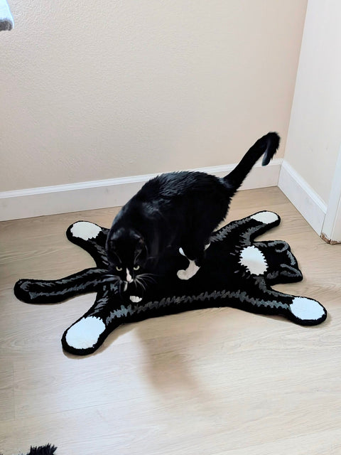 Tuxedo Cat Hunting Rug