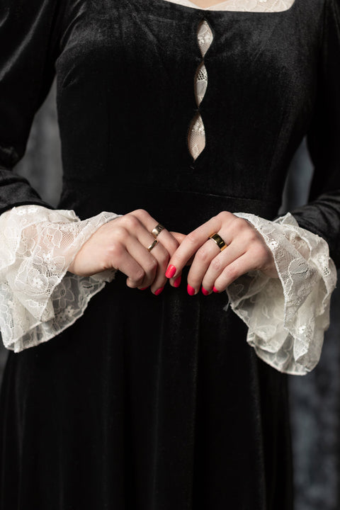 CORA - Velvet Mourning Midi Dress