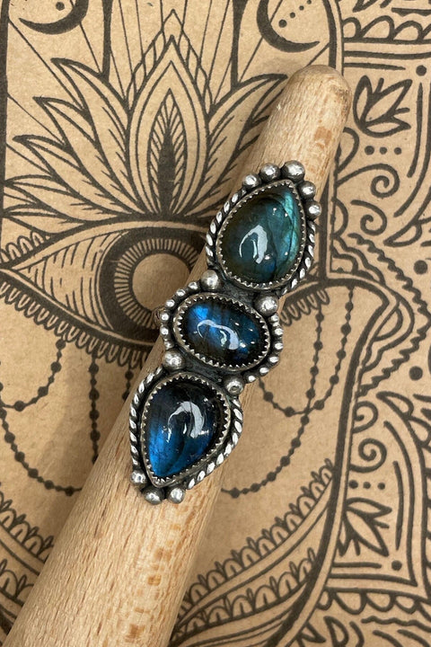 Hanna - Blue Green Labradorite Triple Gemstone Ring