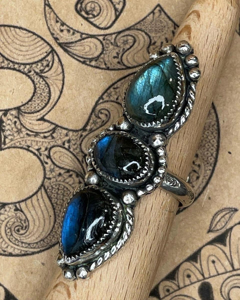 Hanna - Blue Green Labradorite Triple Gemstone Ring