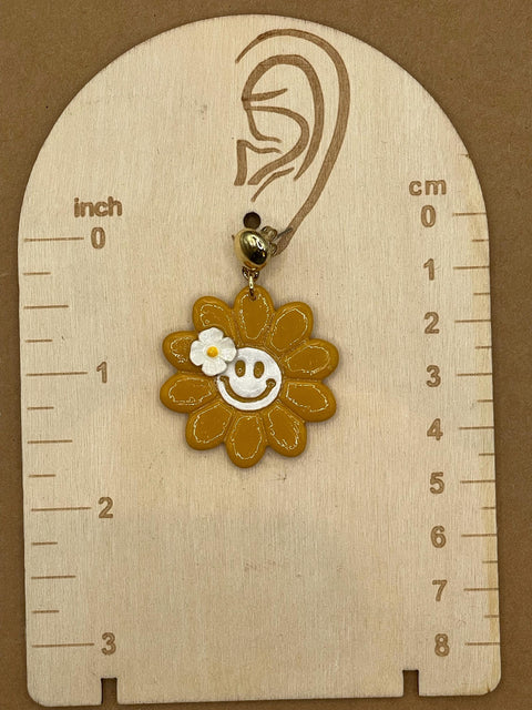 Magical Forest - Groovy Smiley Daisy Earrings: Handmade Polymer Clay