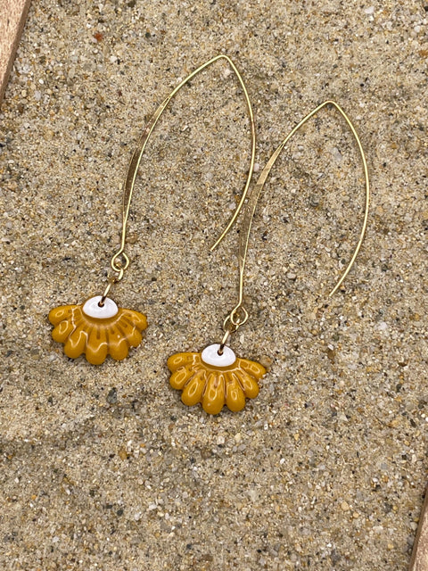 Spring Fling - Yellow Daisy Flower Dangly Earrings: Handmade Polymer Clay