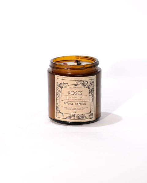Roses Ritual Candle with Quartz and Herbs