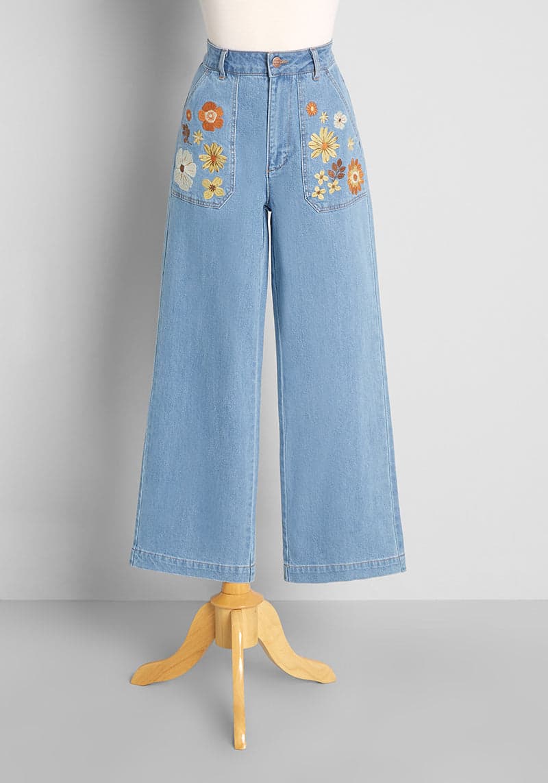 Wilder Than Flowers Embroidered Wide-Leg Jeans